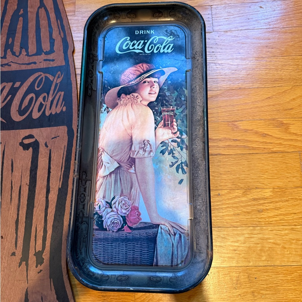 Coca Cola Vintage tray and wooden sign